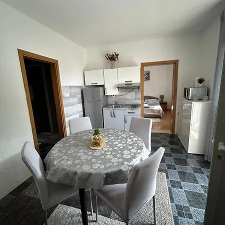 Апартаменты Grgic *